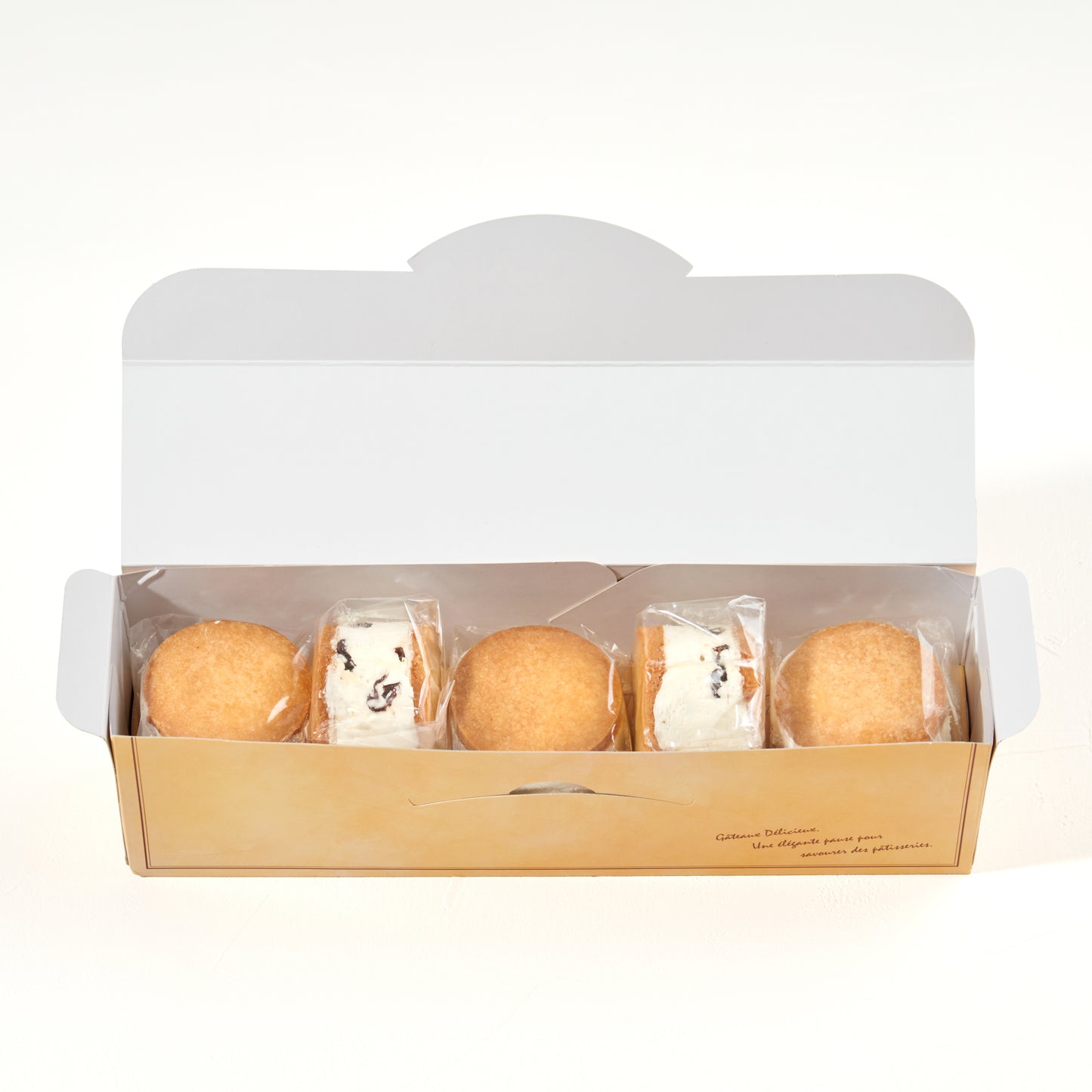 レーズンバターサンド(冷凍)